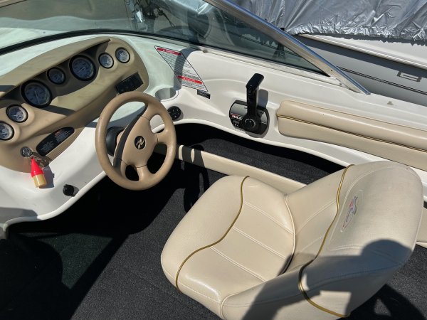 Pre-Owned 2000 Power Boat for sale